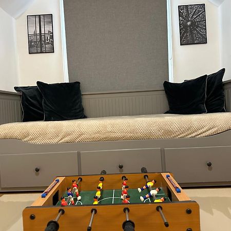 3 Bed Flat With Pool Table Cambridge Exterior photo