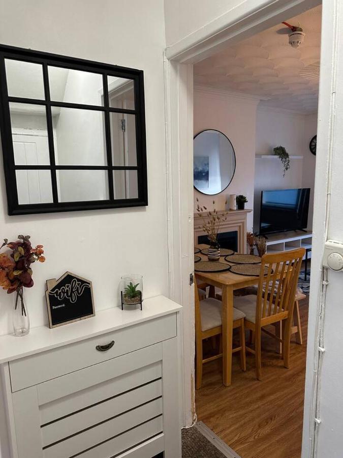 3 Bed Flat With Pool Table Cambridge Exterior photo