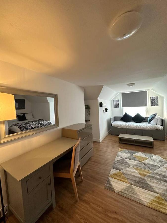 3 Bed Flat With Pool Table Cambridge Exterior photo