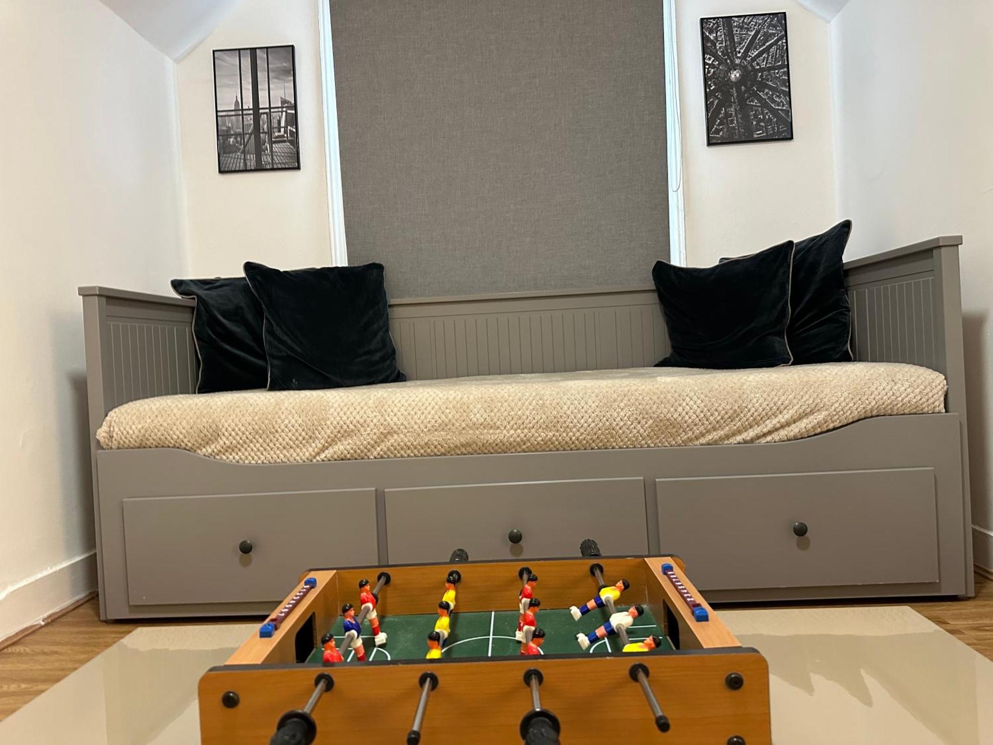 3 Bed Flat With Pool Table Cambridge Exterior photo